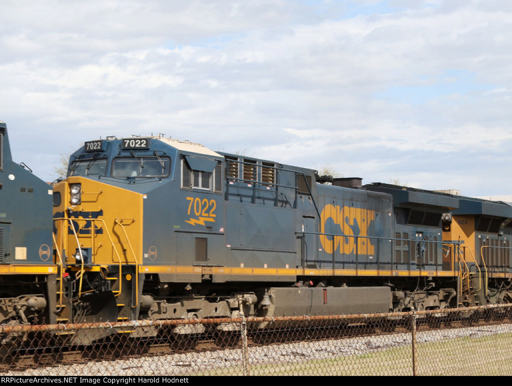 CSX 7022